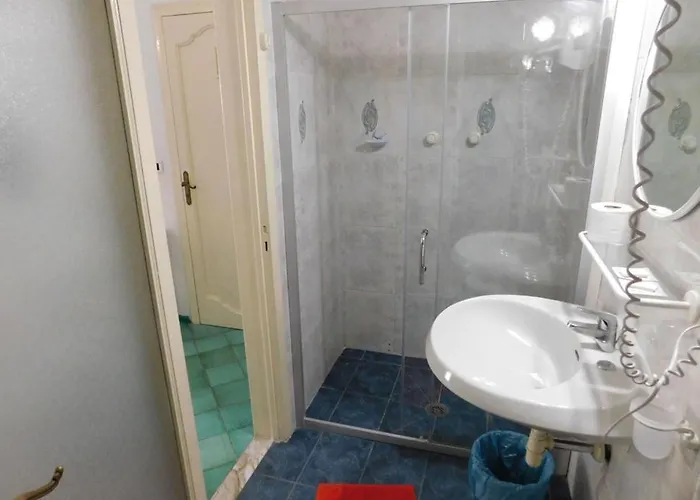 14/7 In Bed and Breakfast